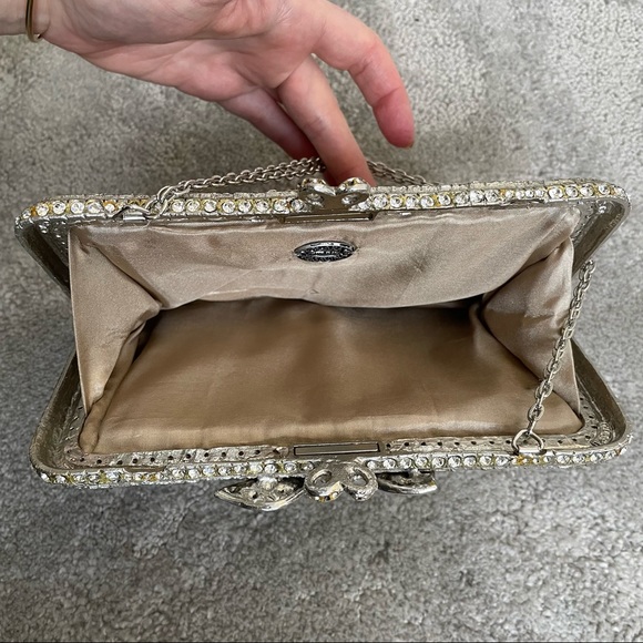 Clara Kasavina Cream Python Crystal Encrusted Bow Closure Evening Bag/Clutch - Picture 8 of 12